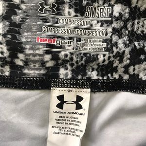 Under Armour Pants - Under Armour snake skin compression tights Under Armour Pants - Under Armour snake skin compression tights